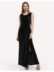 στενό μακρύ φόρεμα από βελούδο