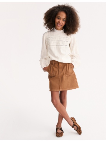 ίσια και κοντή φούστα