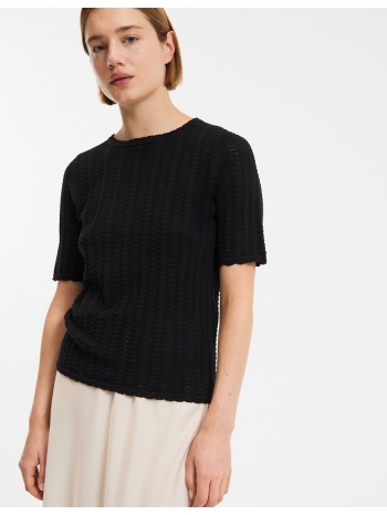 πλεκτή μπλούζα με στρογγυλή λαιμόκοψη και κοντά μανίκια σε