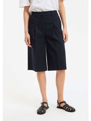 βερμούδα με ρίγες και πιέτες