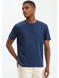 κοντομάνικο μπλουζάκι με στρογγυλή λαιμόκοψη