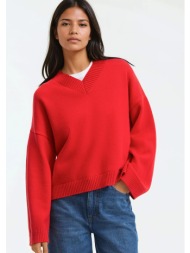 πουλόβερ με v λαιμόκοψη