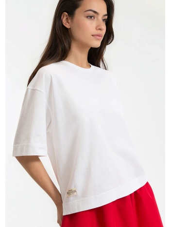 φαρδύ βαμβακερό t-shirt με στρογγυλή λαιμόκοψη και κοντά