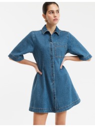 κοντό τζιν φόρεμα σε ...