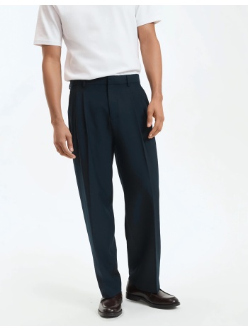 παντελόνι loose fit με πιέτες για το γραφείο