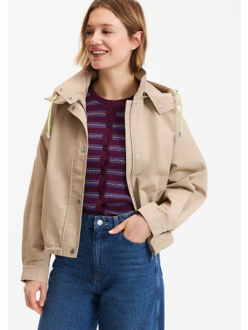 κοντό μπουφάν με αποσπώμενη κουκούλα