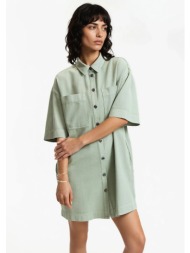 κοντό σεμιζιέ φόρεμα με κοντά μανίκια