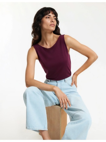 αμάνικο τοπ με λαιμόκοψη bateau