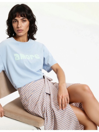 κοντομάνικο t-shirt με μήνυμα και στρογγυλή λαιμόκοψη