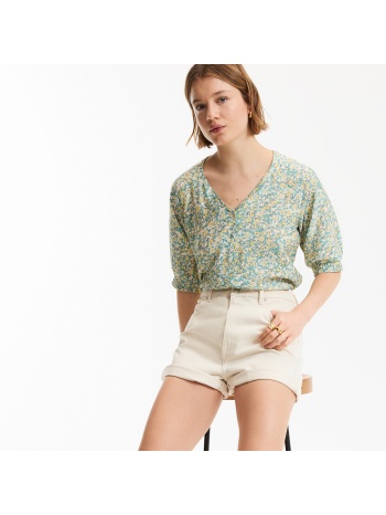 μπλούζα με v λαιμόκοψη