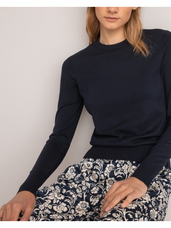 πλεκτό με στρογγυλή λαιμόκοψη