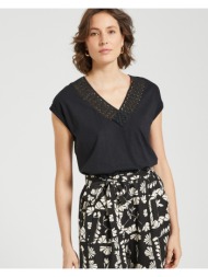 κοντομάνικη μπλούζα με v ...