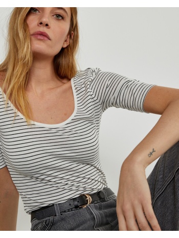 μπλούζα με λαιμόκοψη χαμόγελο και ρίγες