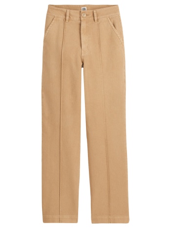 φαρδύ παντελόνι σε προσφορά