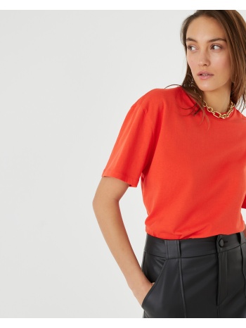 κοντομάνικο t-shirt με στρογγυλή λαιμόκοψη