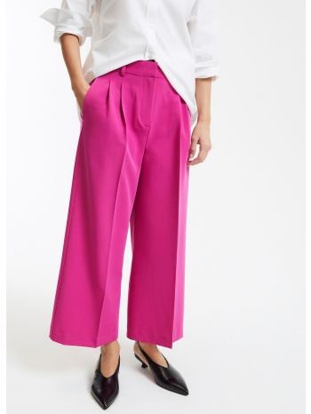 φαρδύ παντελόνι κάπρι με πένσες