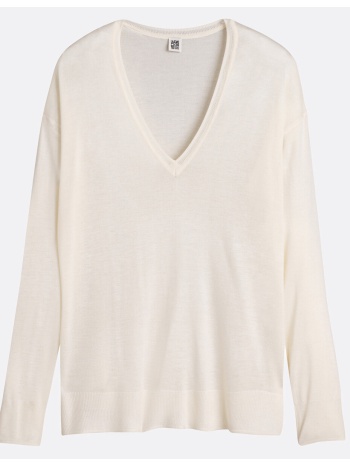 λεπτό πλεκτό με v