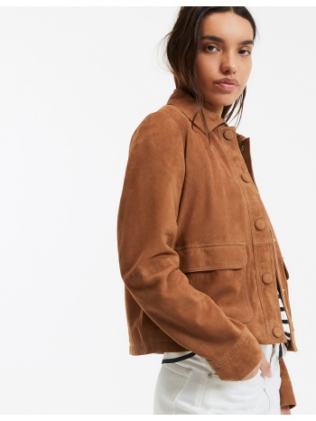 κοντό δερμάτινο μπουφάν με σούστες