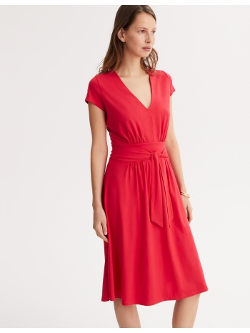 κοντομάνικο μίντι φόρεμα σε εβαζέ γραμμή