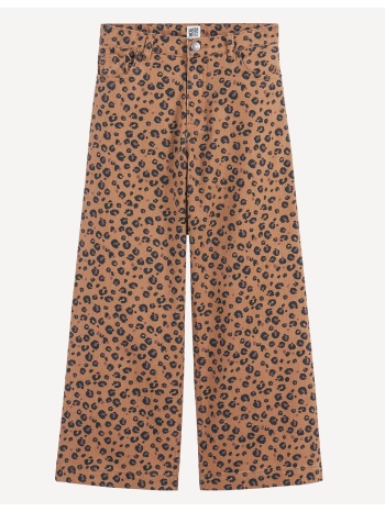 τζιν με φαρδιά εφαρμογή και λεοπάρ μοτίβο