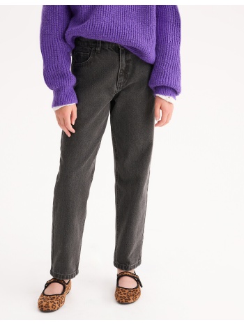 τζιν σε στυλ mom