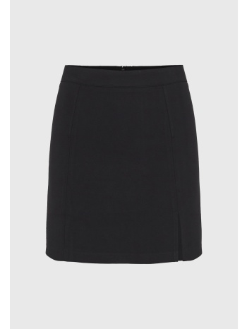 mini φούστα σε ίσια γραμμή