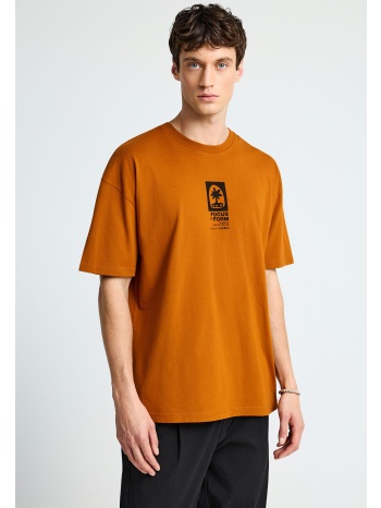 ανδρικό oversized t-shirt και τύπωμα στην πλάτη