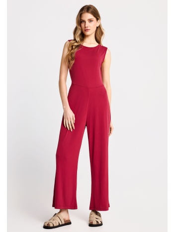 γυναικεία ολόσωμη φόρμα με ανοιχτή πλάτη