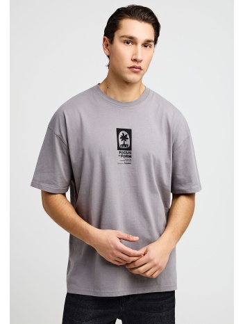 ανδρικό oversized t-shirt με τύπωμα στην πλάτη