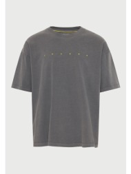 ανδρικό oversized t-shirt με τύπωμα στην πλάτη