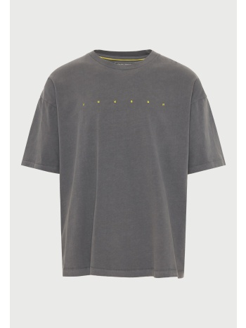 ανδρικό oversized t-shirt με τύπωμα στην πλάτη