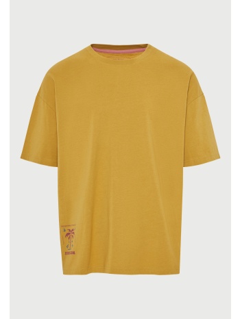 ανδρικό t-shirt με τύπωμα στην πλάτη