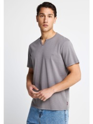 essential t-shirt garage 55 με henley λαιμόκοψη