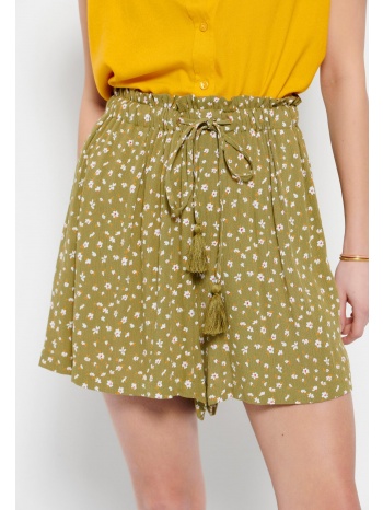 εμπριμέ σορτς σε φλοράλ μοτίβο