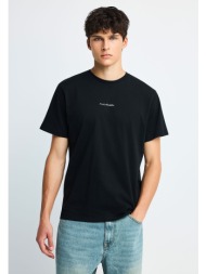 κοντομάνικο t-shirt με σχέδιο στην πλάτη