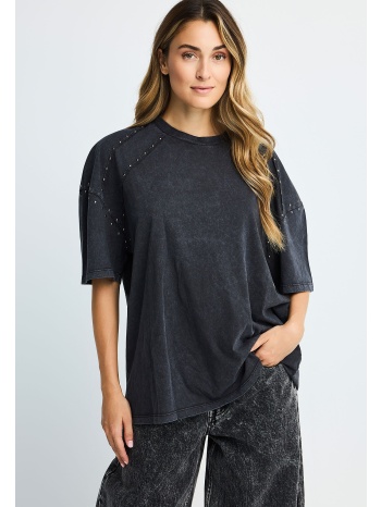 γυναικείο t-shirt σε oversized γραμμή με τρουκς