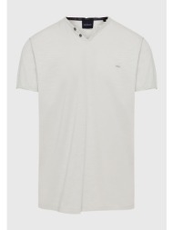 t-shirt με λαιμό henley ...