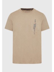 t-shirt με τύπωμα και τσέπη στο στήθος