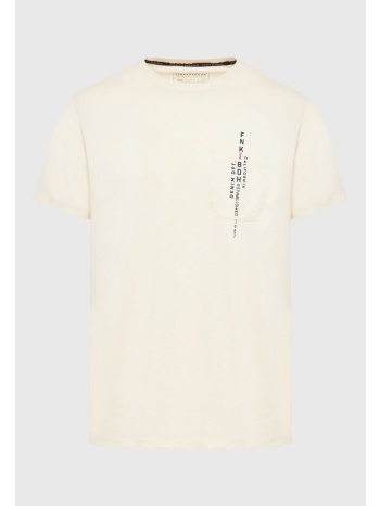 t-shirt με τύπωμα και τσέπη στο στήθος