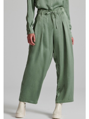 loose fit cargo παντελόνι με 3d crinkle εφέ