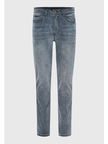 slim tapered fit τζιν παντελόνι με ελαφρύ ξεθώριασμα