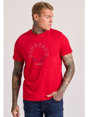 t-shirt με graphic τύπωμα στο στήθος