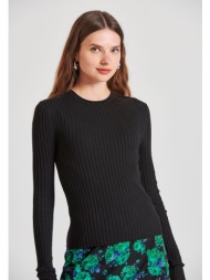 πλεκτή μπλούζα με raw ...