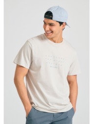 t-shirt με text artwork τύπωμα
