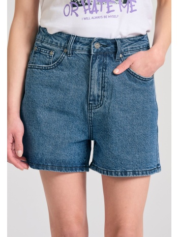 γυναικείο τζιν σορτς με ελαφρύ ξεθώριασμα