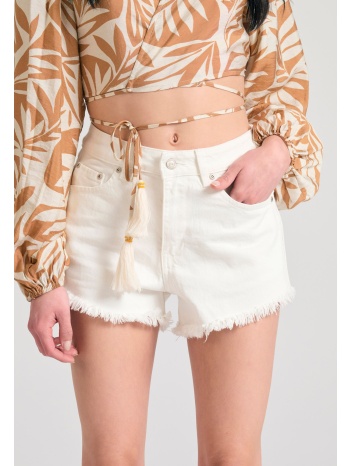 γυναικείο τζιν σορτς με raw edges