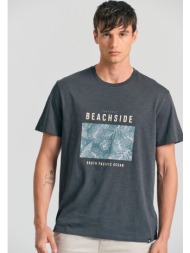 t-shirt με frame τύπωμα στο στήθος garage 55.