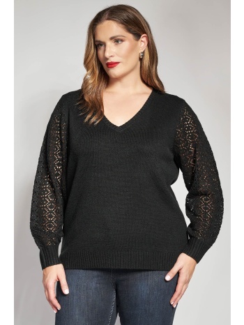 πλεκτή μπλούζα με v και μανίκια με διάτρητο σχέδιο σε προσφορά