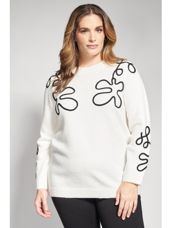 πλεκτή μπλούζα με φλοράλ κεντήματα σε προσφορά