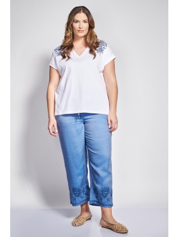 παντελόνι tencel όψη τζιν με κεντητή μπορντούρα